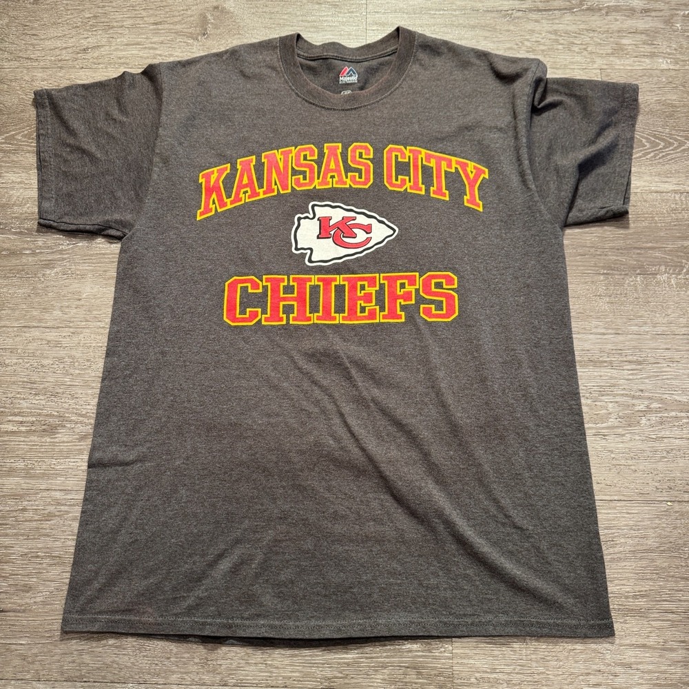 Vintage Majestic Kansas City Chiefs Shirt‎ Adult Large Gray Short Sleeve Tee